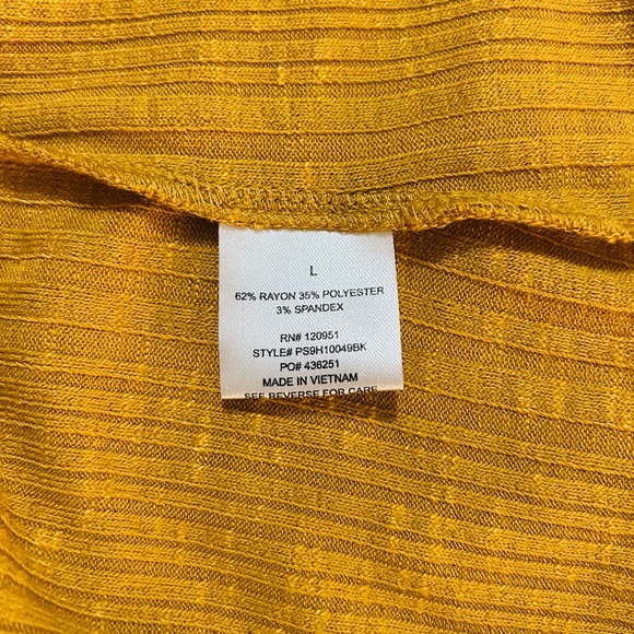 NWT Pink Rose Women’s Tie Front Ribbed Top in Gold - Picture 8 of 9